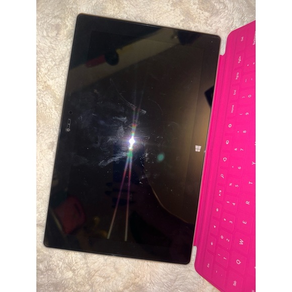 Microsoft Surface 2 RT (32GB) & Touch Keyboard 💖 - Picture 11 of 17